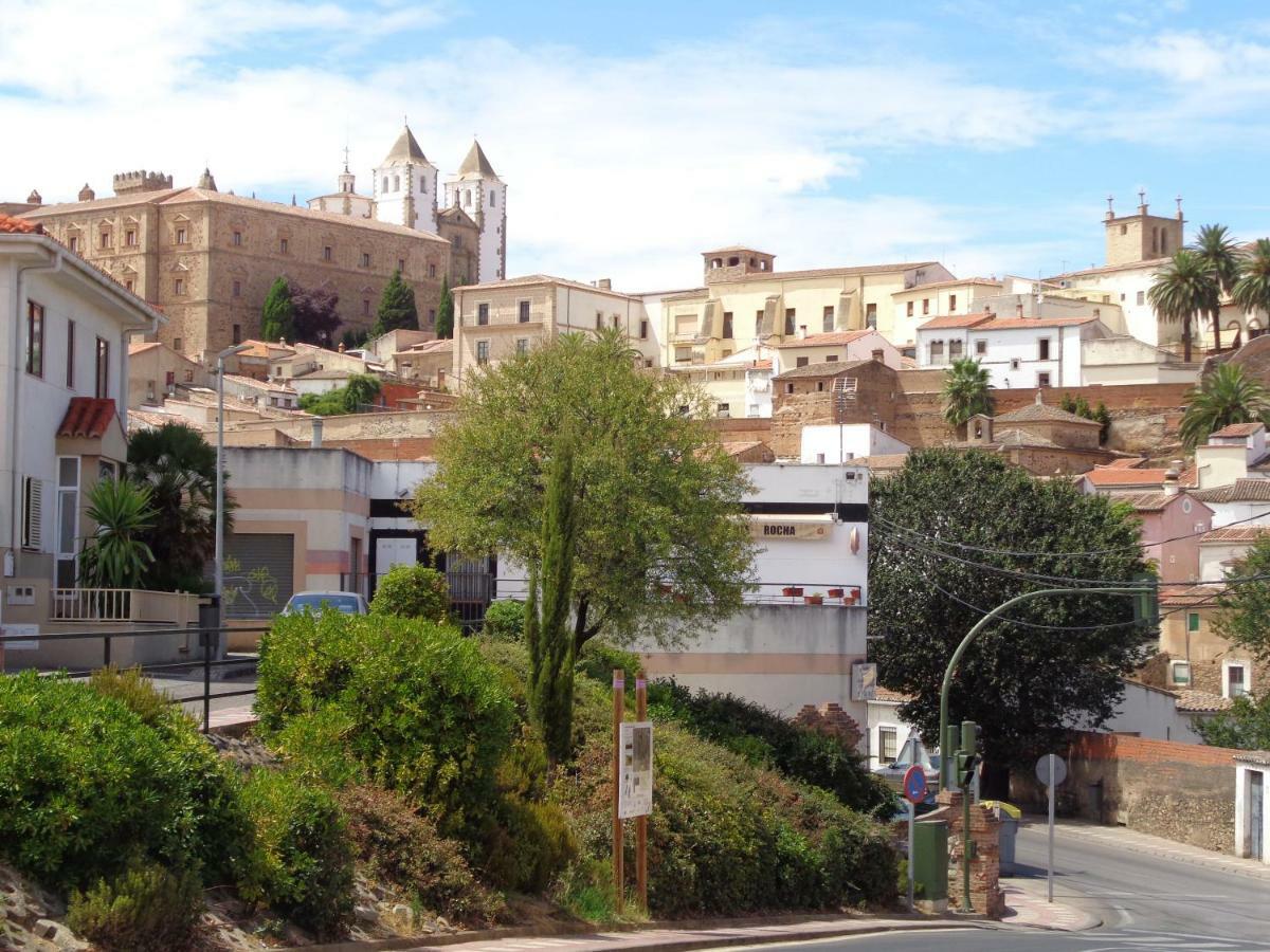 Appartamento Casa Angel Caces Esterno foto